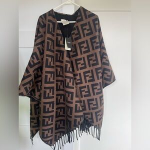 Fendi Poncho Cape NWT 45% silk 45% wool